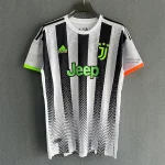 חולצת כדורגל רטרו Juventus x Palace עונת 19/20