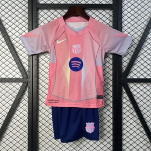 חליפת כדורגל לילדים ברצלונה עונת 25/26 - צבע ורוד